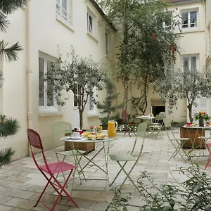 The Originals City, Lecourbe, Tour Eiffel Hotel Parijs