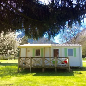 Camping Le Verger Fleuri ** Lathuile
